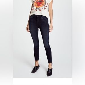MOTHER The Stunner Two Step Fray Jeans